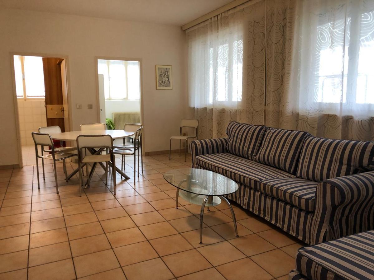 Villa Verdi Apartments Градо Екстер'єр фото